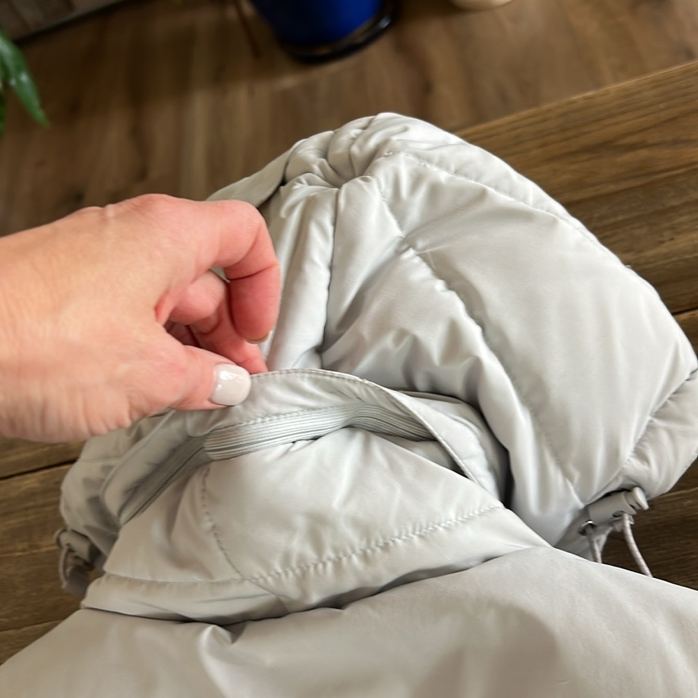 Cloudveil Down Jacket - Picture 15 of 16